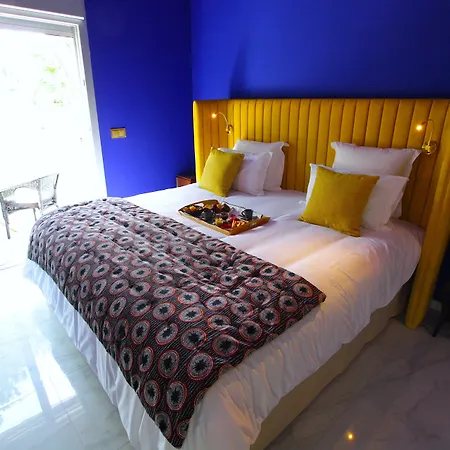 Minera 4* مونتايسلو